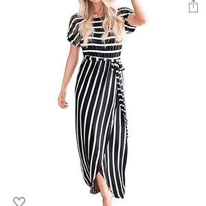 Closet Clear Out - Women’s short sleeve split front maxi XL (NWOT)